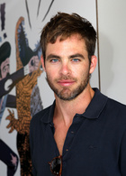 Chris Pine : chris-pine-1375381637.jpg