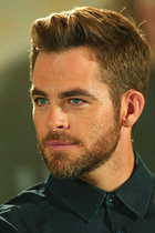 Chris Pine : chris-pine-1378752612.jpg