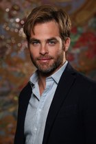 Chris Pine : chris-pine-1392908738.jpg