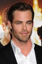 Chris Pine : chris-pine-1392908803.jpg