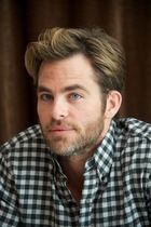 Chris Pine : chris-pine-1402068041.jpg