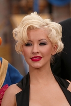 Christina Aguilera : christina-aguilera-1403972433.jpg