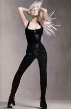 Christina Aguilera : christinaaguilera_1258747410.jpg