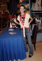 Christy Carlson Romano : christy-carlson-romano-1320710729.jpg