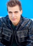 Cody Linley : cody-linley-1359963029.jpg