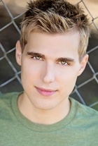 Cody Linley : cody-linley-1425594657.jpg