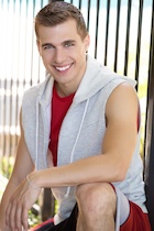 Cody Linley : cody-linley-1460918469.jpg