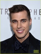 Cody Linley : cody-linley-1470239111.jpg