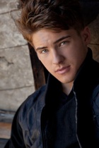 Cody Christian : cody-christian-1406652500.jpg