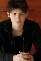 Cody Christian : cody-christian-1460771392.jpg