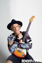 Cody Simpson : cody-linley-1429615801.jpg