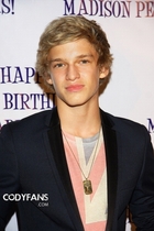 Cody Simpson : cody-simpson-1312735161.jpg