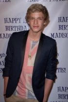 Cody Simpson : cody-simpson-1312735511.jpg