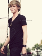 Cody Simpson : cody-simpson-1312735535.jpg