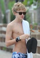 Cody Simpson : cody-simpson-1312740857.jpg