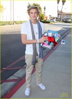 Cody Simpson : cody-simpson-1327040007.jpg