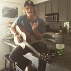 Cody Simpson : cody-simpson-1433855851.jpg