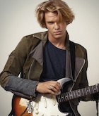 Cody Simpson : cody-simpson-1460326716.jpg