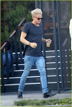 Cody Simpson : cody-simpson-1479241424.jpg