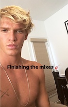 Cody Simpson : cody-simpson-1505212922.jpg