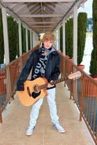 Cody Simpson : codysimpson_1281614036.jpg