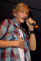 Cody Simpson : codysimpson_1294849076.jpg