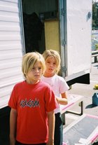 Cole & Dylan Sprouse : SG_118585_Sprouse.jpg