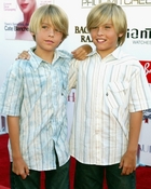 Cole & Dylan Sprouse : TI4U_u1135636870.jpg