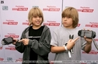 Cole & Dylan Sprouse : TI4U_u1137958637.jpg