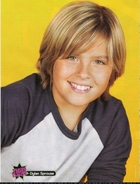 Cole & Dylan Sprouse : TI4U_u1140626002.jpg
