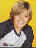 Cole & Dylan Sprouse : TI4U_u1140626002.jpg