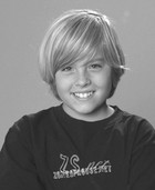 Cole & Dylan Sprouse : TI4U_u1140745495.jpg