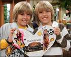 Cole & Dylan Sprouse : TI4U_u1140846701.jpg