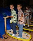 Cole & Dylan Sprouse : TI4U_u1155058487.jpg