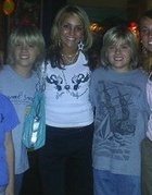 Cole & Dylan Sprouse : TI4U_u1220557653.jpg