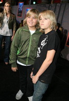 Cole & Dylan Sprouse : cole_dillan_1161830433.jpg