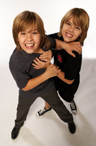 Cole & Dylan Sprouse : cole_dillan_1163879072.jpg