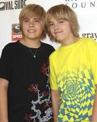 Cole & Dylan Sprouse : cole_dillan_1212680187.jpg