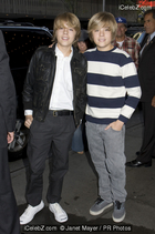 Cole & Dylan Sprouse : cole_dillan_1238281004.jpg