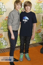 Cole & Dylan Sprouse : cole_dillan_1238610950.jpg