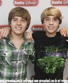 Cole & Dylan Sprouse : cole_dillan_1274240444.jpg