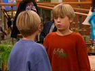 Cole & Dylan Sprouse : spr-suitelife102_006.jpg