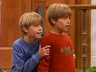 Cole & Dylan Sprouse : spr-suitelife102_008.jpg