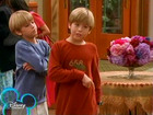 Cole & Dylan Sprouse : spr-suitelife102_020.jpg