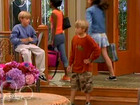 Cole & Dylan Sprouse : spr-suitelife102_029.jpg