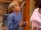 Cole & Dylan Sprouse : spr-suitelife102_037.jpg