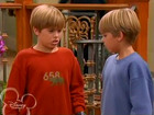 Cole & Dylan Sprouse : spr-suitelife102_048.jpg