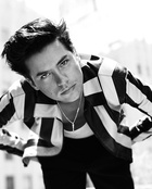 Cole Sprouse : cole-sprouse-1576137241.jpg