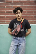 Cole Sprouse : cole-sprouse-1608279390.jpg