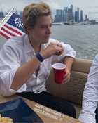 Cole Sprouse : cole-sprouse-1629673202.jpg